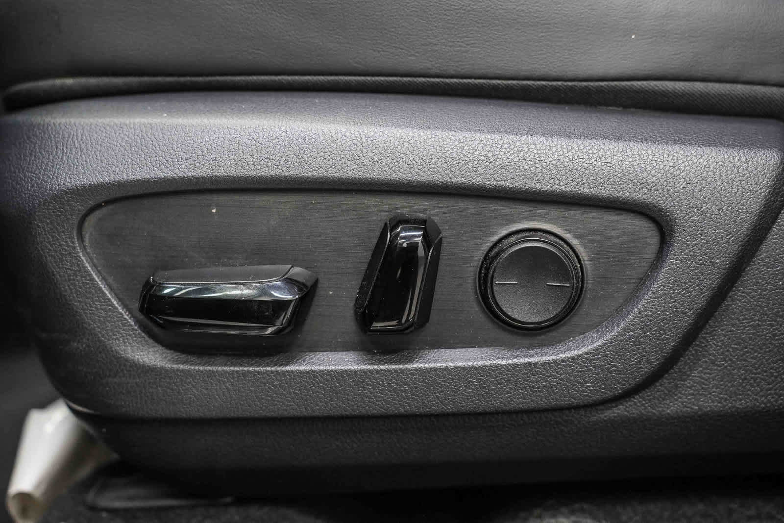 Used 2025 Lexus NX 250 FWD w/ Accessory Package (K3) image 22