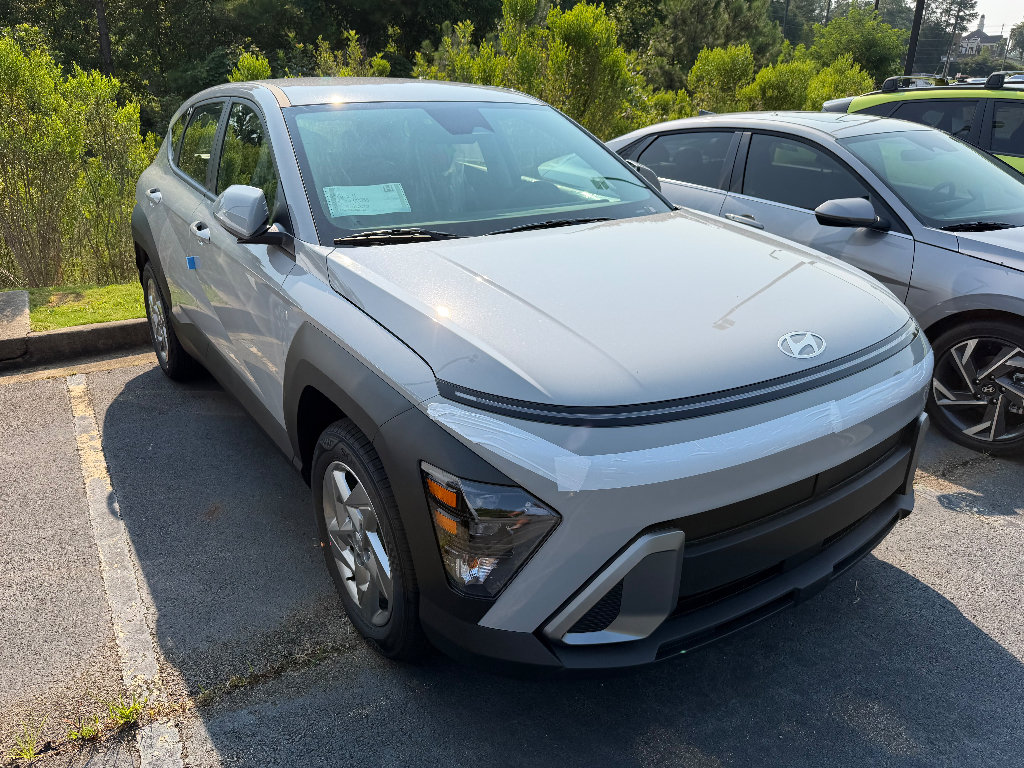 New 2027 Hyundai Kona SE FWD image 4