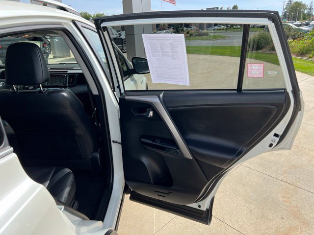 Used 2016 Toyota RAV4 Limited AWD/4WD image 35