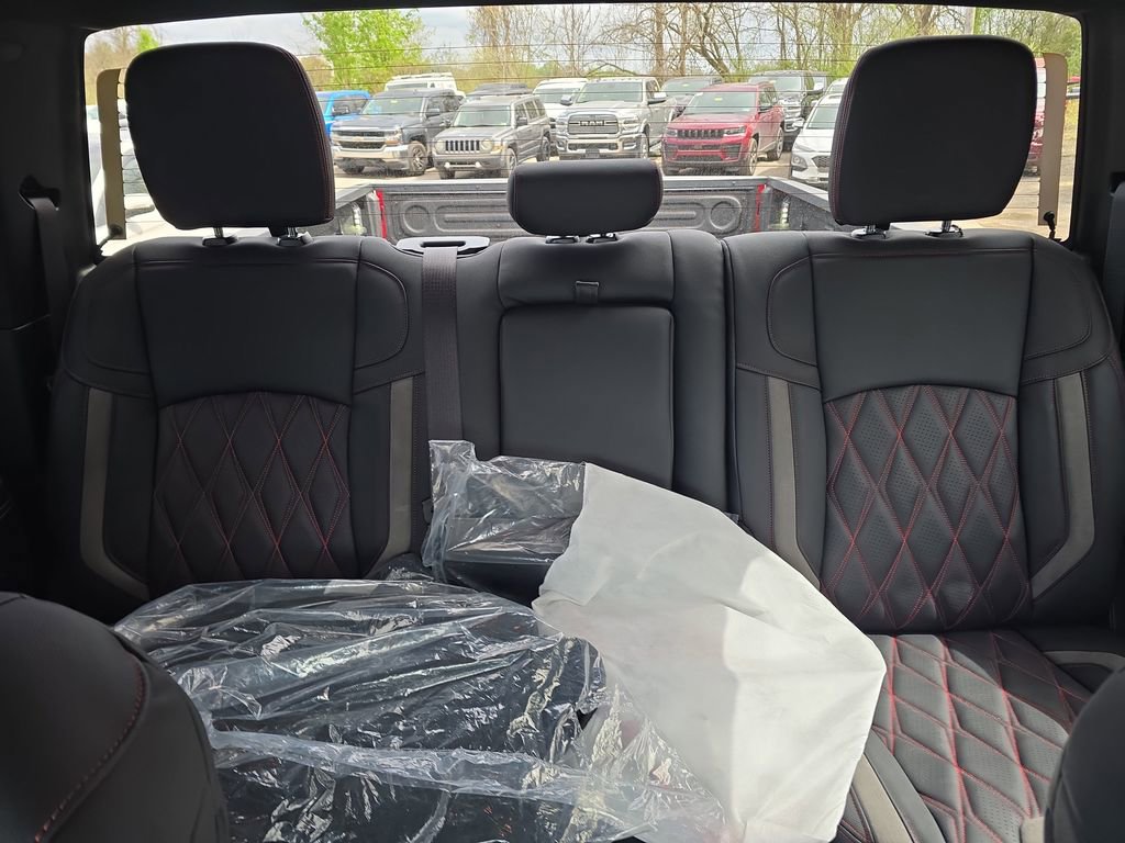 New 2026 RAM 2500 Big Horn AWD/4WD image 23