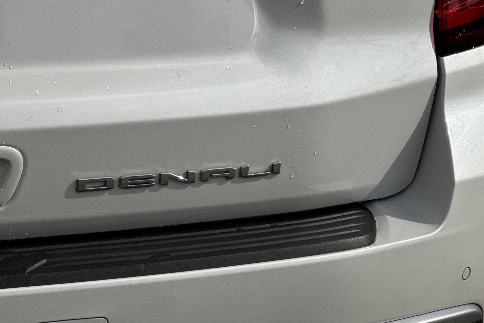 Certified 2024 GMC Yukon XL Denali w/ Advanced Technology Package AWD/4WD image 30