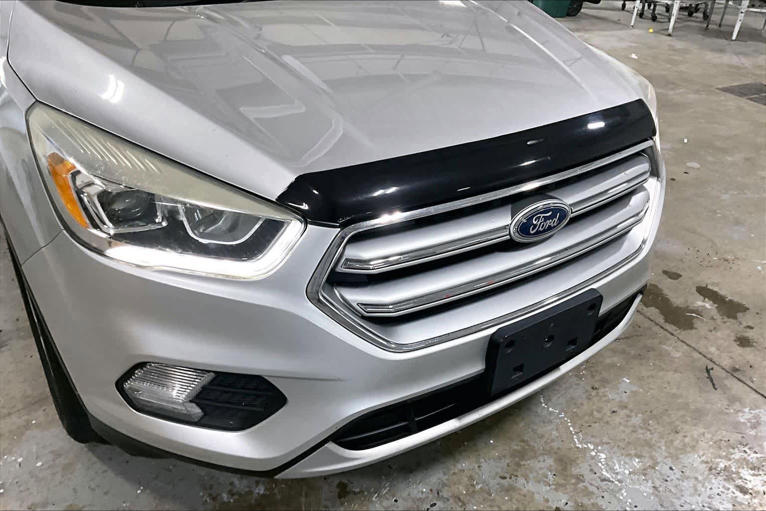 Used 2017 Ford Escape SE w/ Equipment Group 201A AWD/4WD image 29