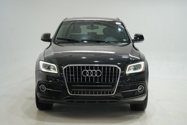Used 2017 Audi Q5 2.0T Premium Plus w/ Technology Package image 2