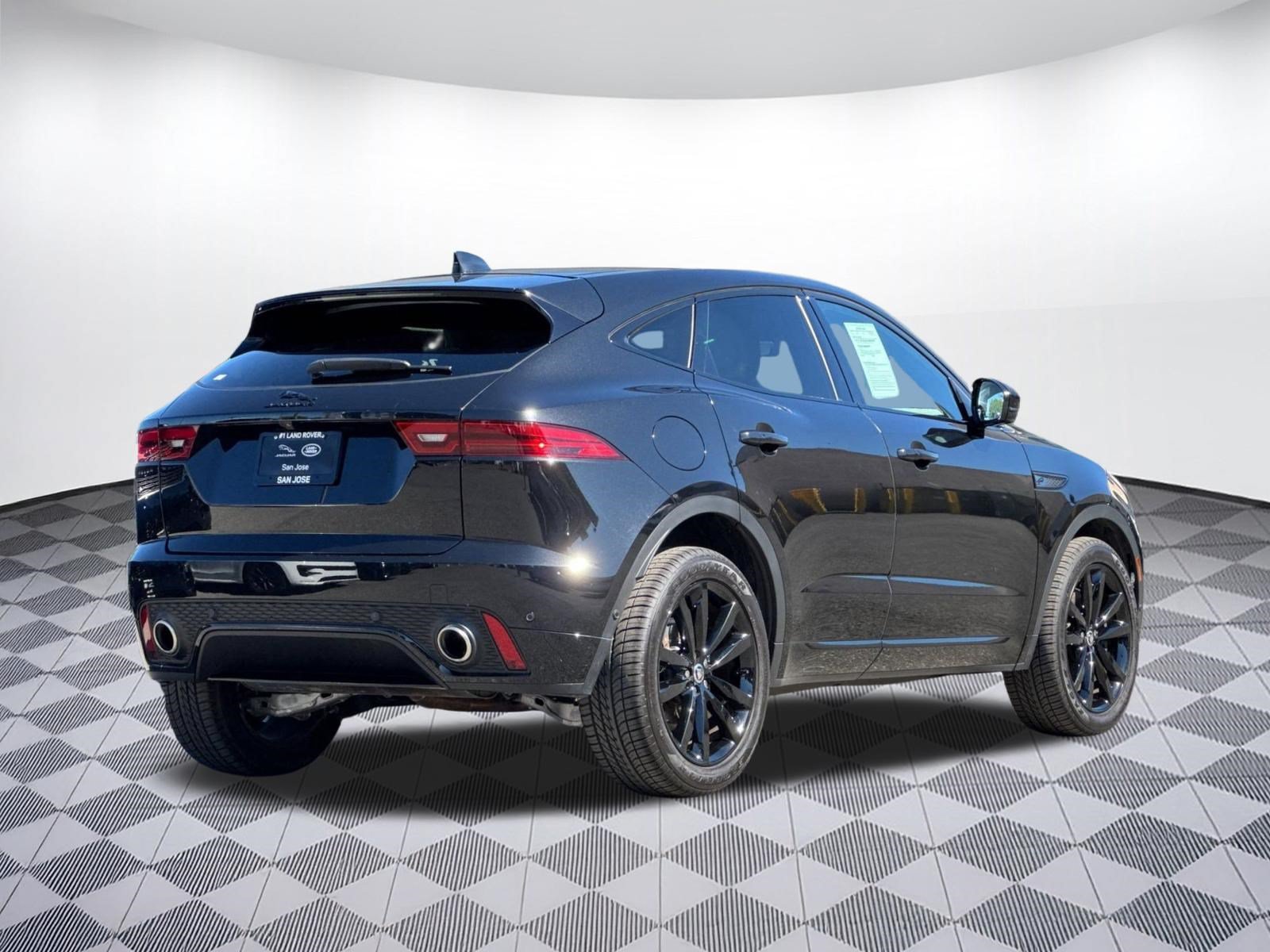 Used 2024 Jaguar E-PACE R-Dynamic SE AWD/4WD image 9