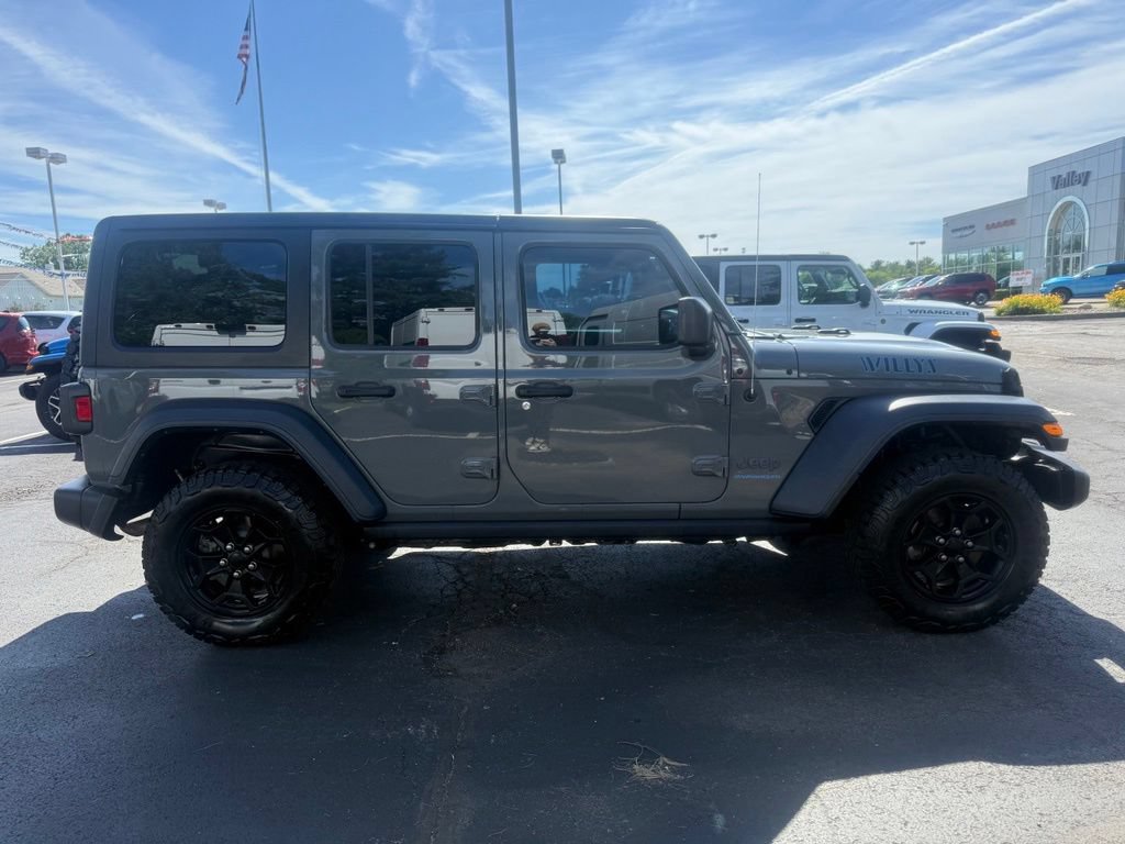 Used 2023 Jeep Wrangler Unlimited w/ Cold Weather Group AWD/4WD image 2