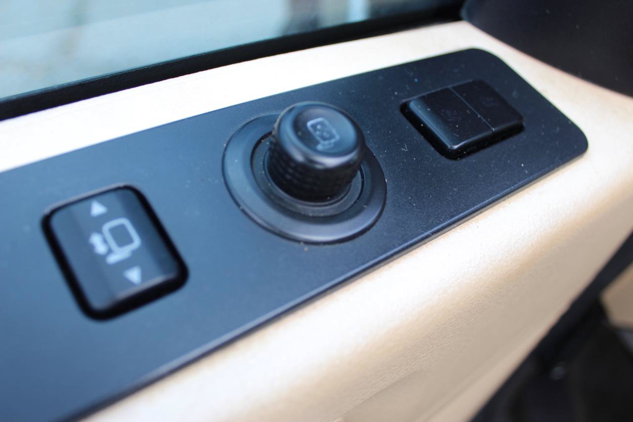 Used 2013 Ford F250 Lariat w/ Lariat Ultimate Pkg AWD/4WD image 25