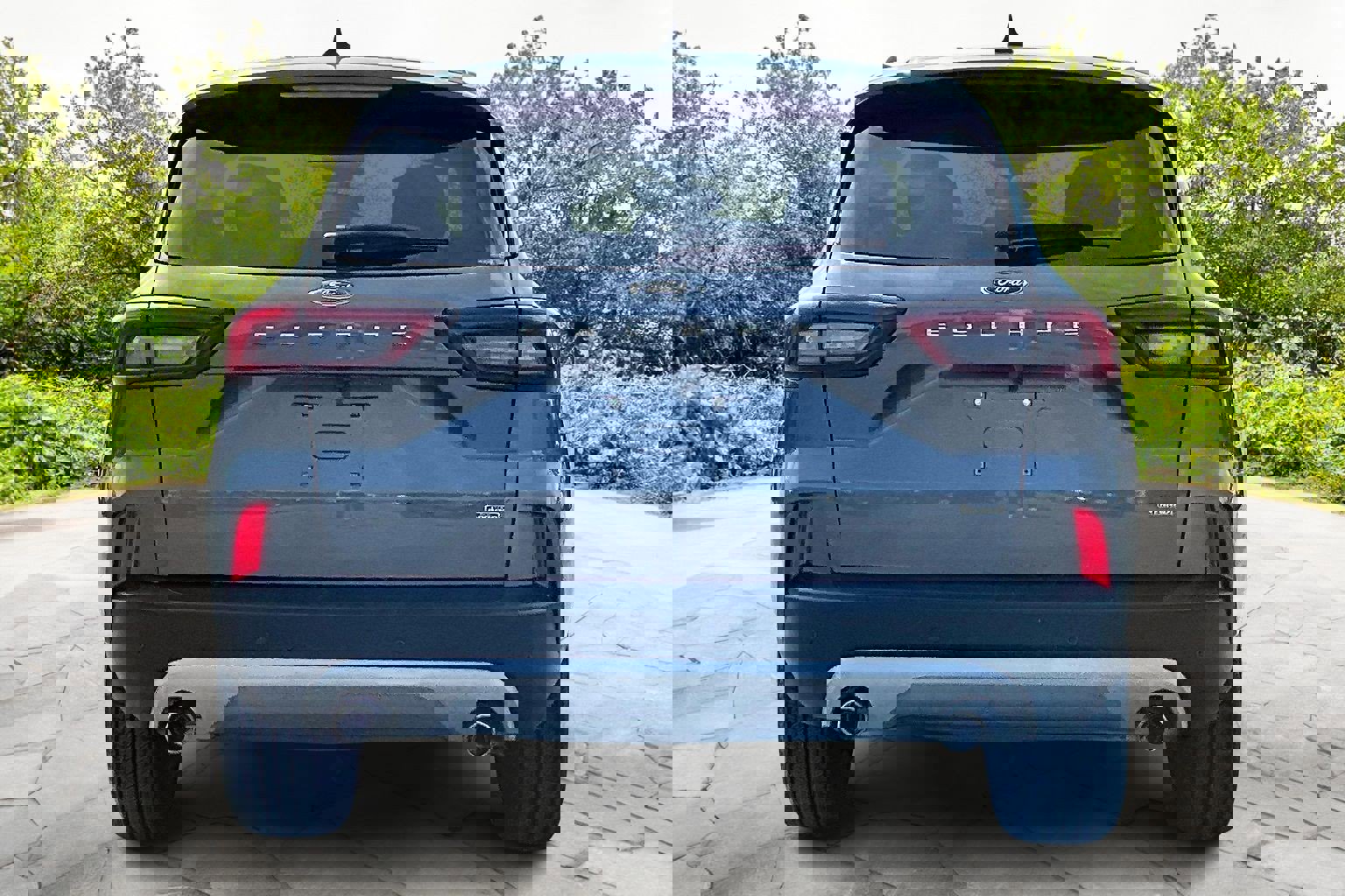 Used 2025 Ford Escape SE image 4