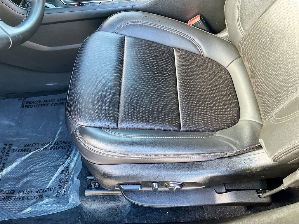 Used 2023 Chevrolet Traverse High Country AWD/4WD image 20