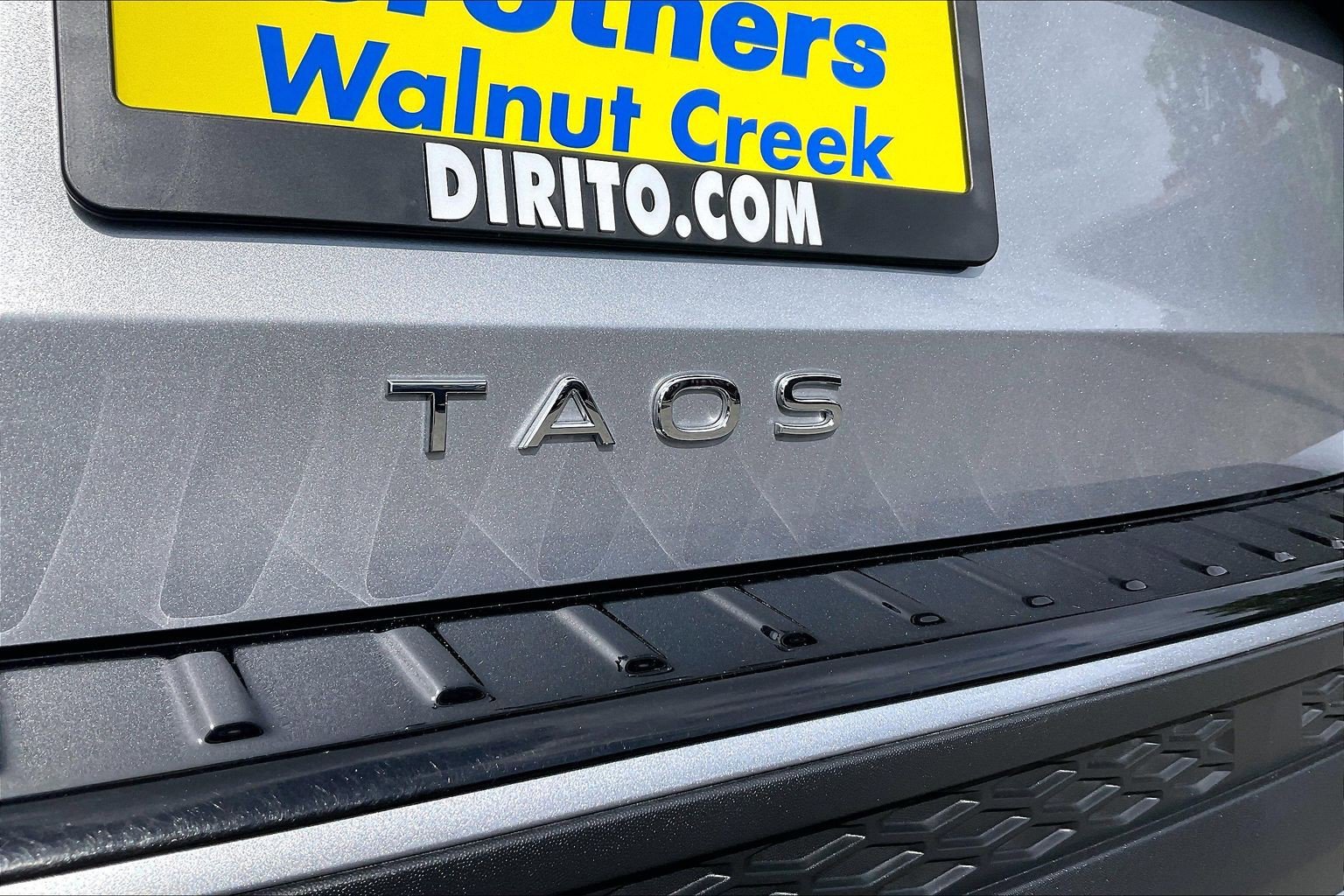 Certified 2025 Volkswagen Taos S FWD image 7