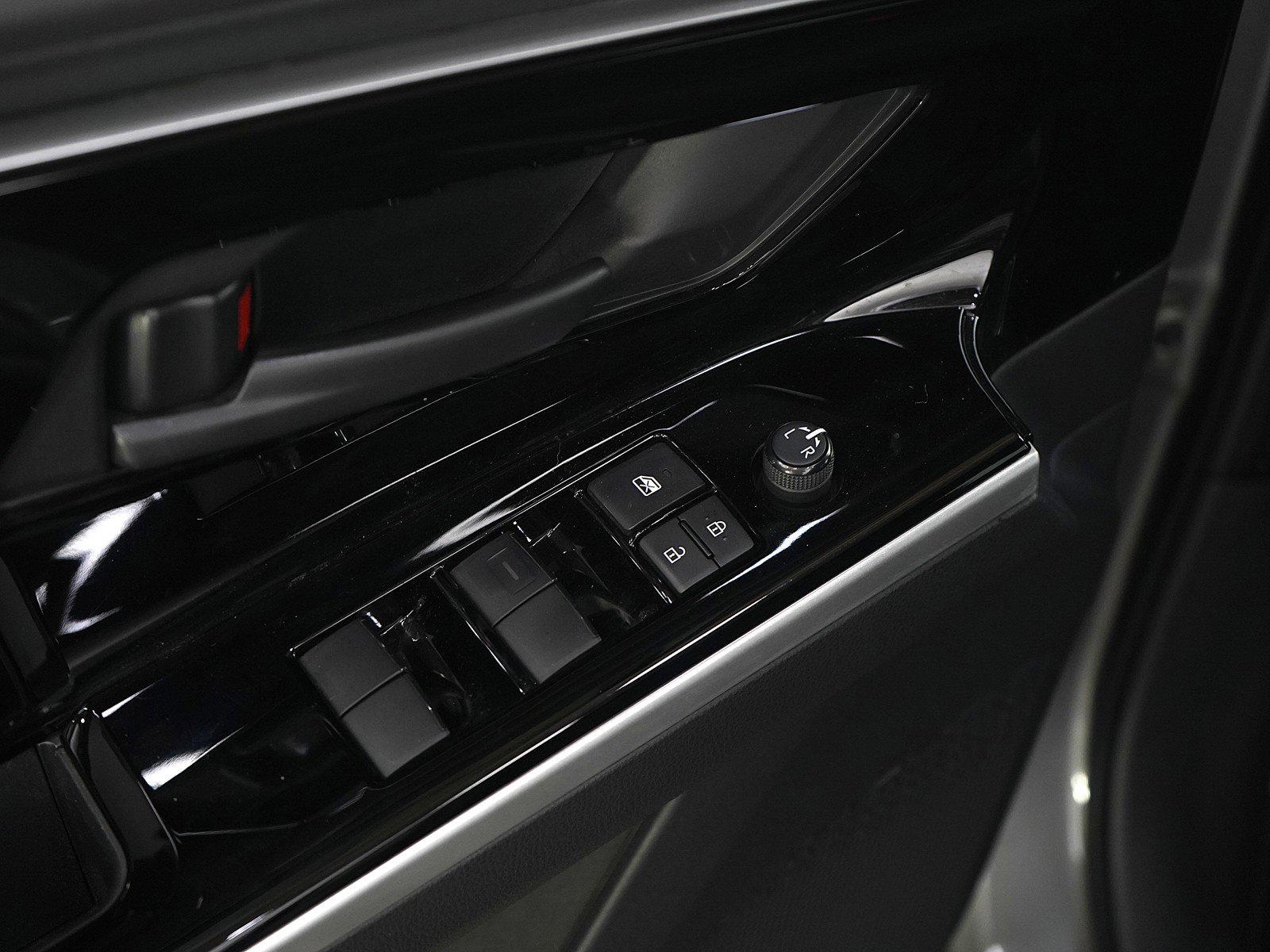 Used 2024 Subaru Solterra Premium image 18