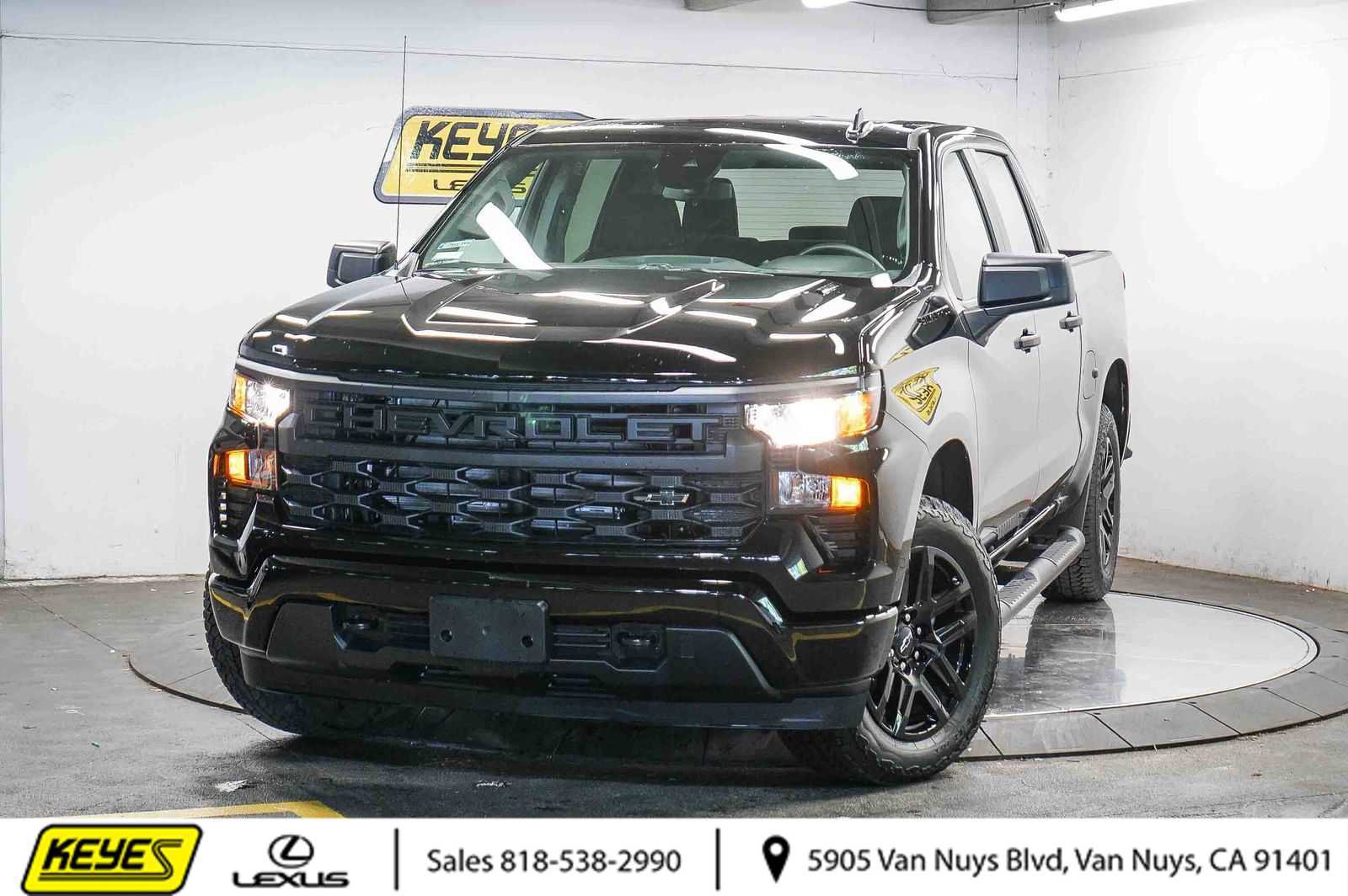 Used 2026 Chevrolet Silverado 1500 Custom w/ Turbomax Blackout Package image 1