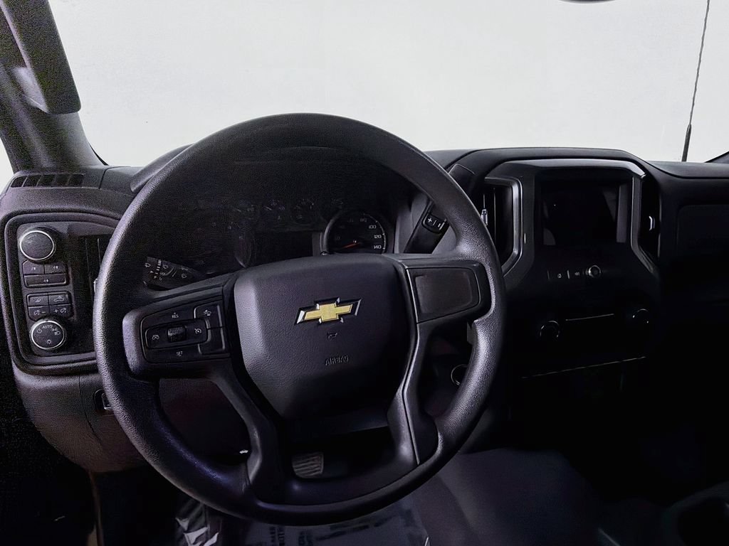 Used 2025 Chevrolet Silverado 2500 Custom w/ Custom Value Package AWD/4WD image 11