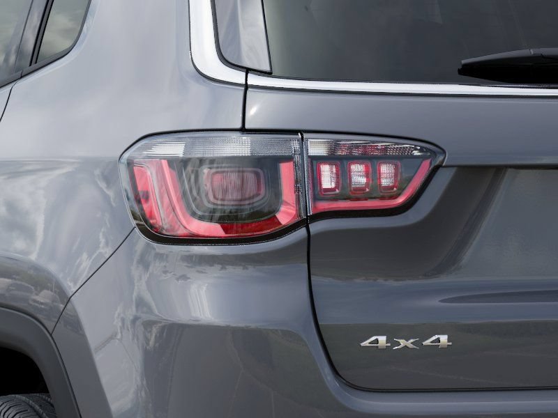 New 2026 Jeep Compass Limited w/ Sun, Sound & Navigation Group AWD/4WD image 10
