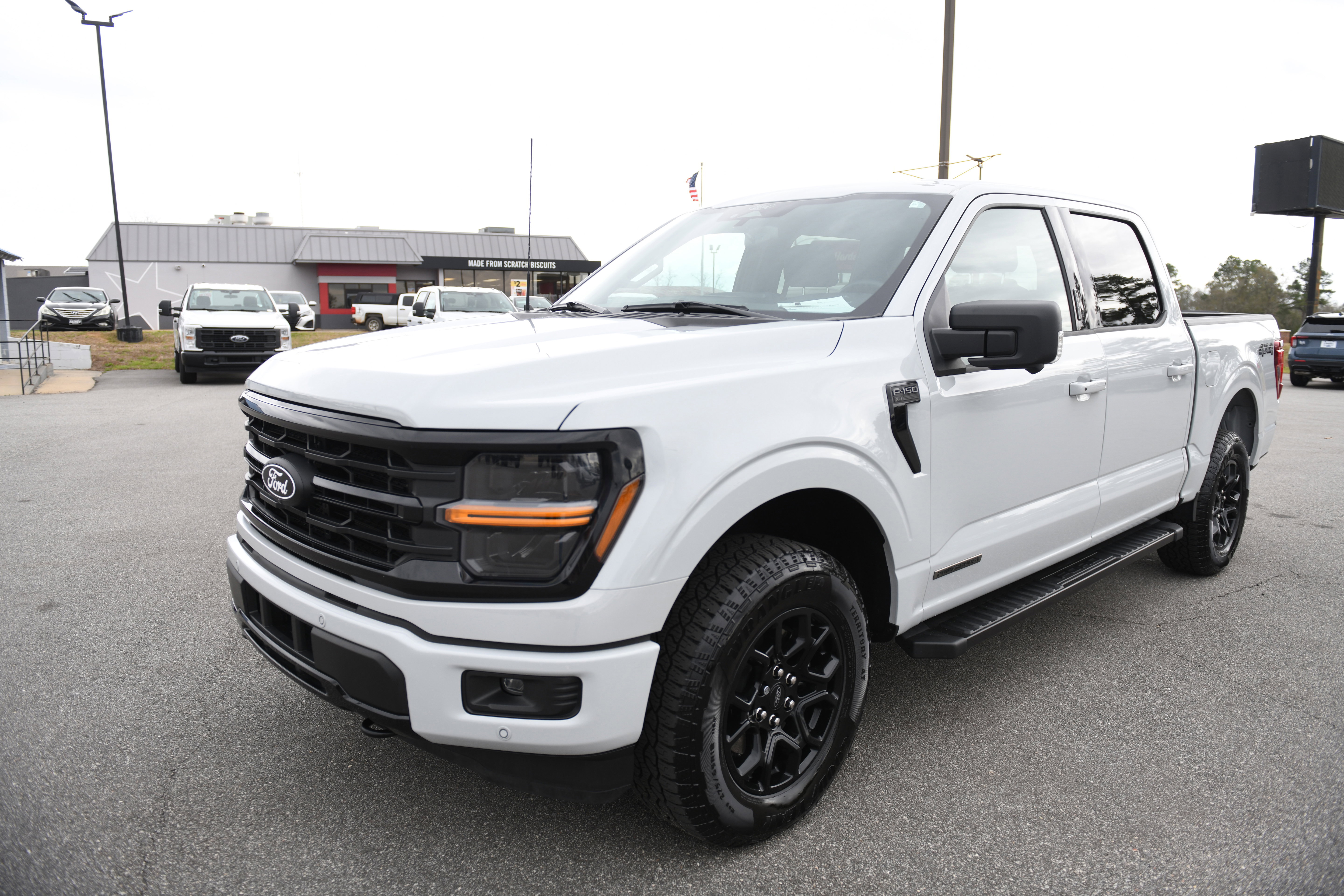 Used 2024 Ford F150 XLT w/ Equipment Group 302A MID image 9