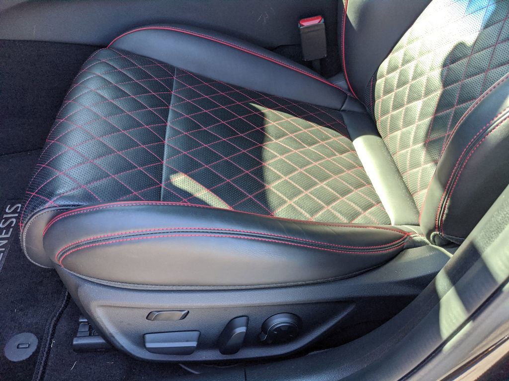 Used 2024 Genesis G70 3.3T Advanced w/ Sport Prestige Package image 21