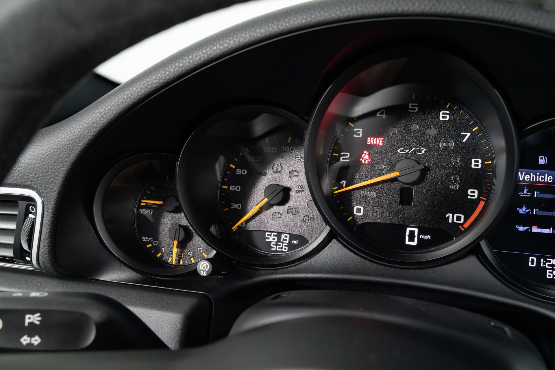 Used 2018 Porsche 911 GT3 w/ Sport Chrono Package image 25