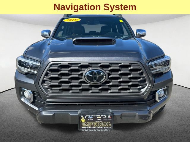 Used 2019 Toyota Tacoma Limited image 4