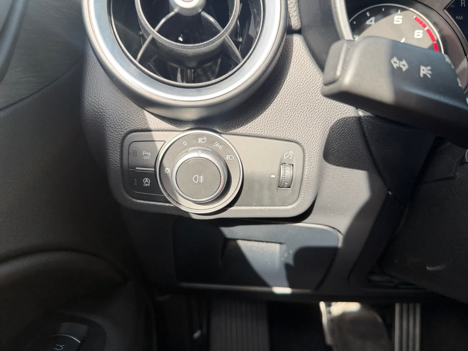 Used 2022 Alfa Romeo Stelvio Ti AWD/4WD image 27