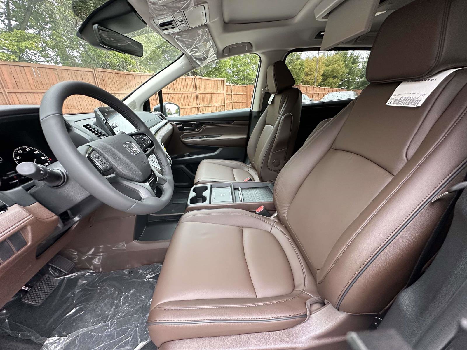 New 2026 Honda Odyssey Touring image 14