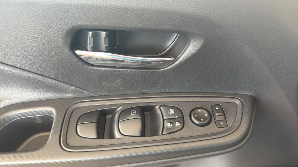 Certified 2025 Nissan Versa SV w/ Trunk Package FWD image 20