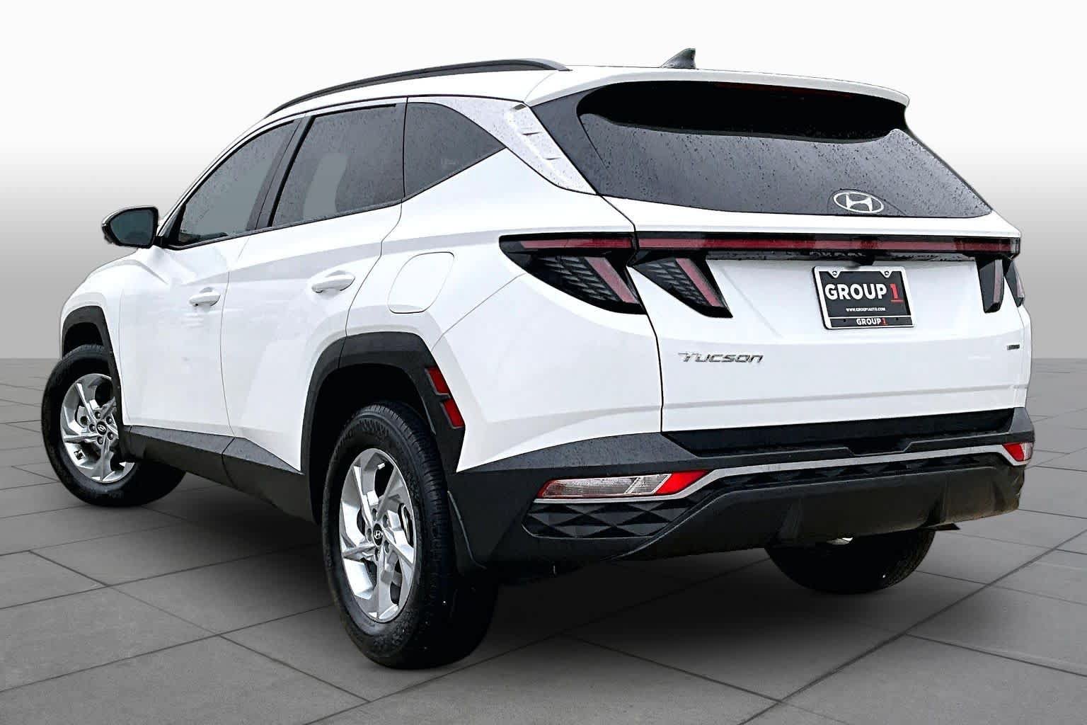Certified 2023 Hyundai Tucson SEL w/ Winter Package AWD/4WD image 12