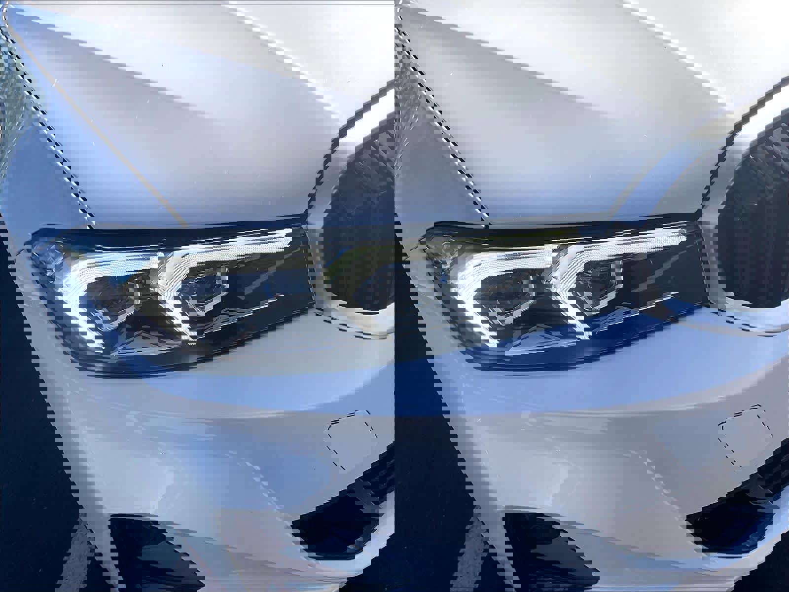 Used 2025 BMW 330i Sedan w/ M Sport Package image 29