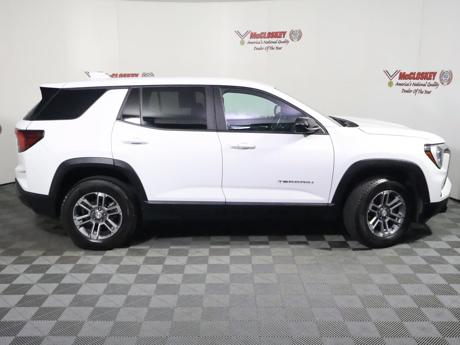 Used 2026 GMC Terrain Elevation AWD/4WD image 3