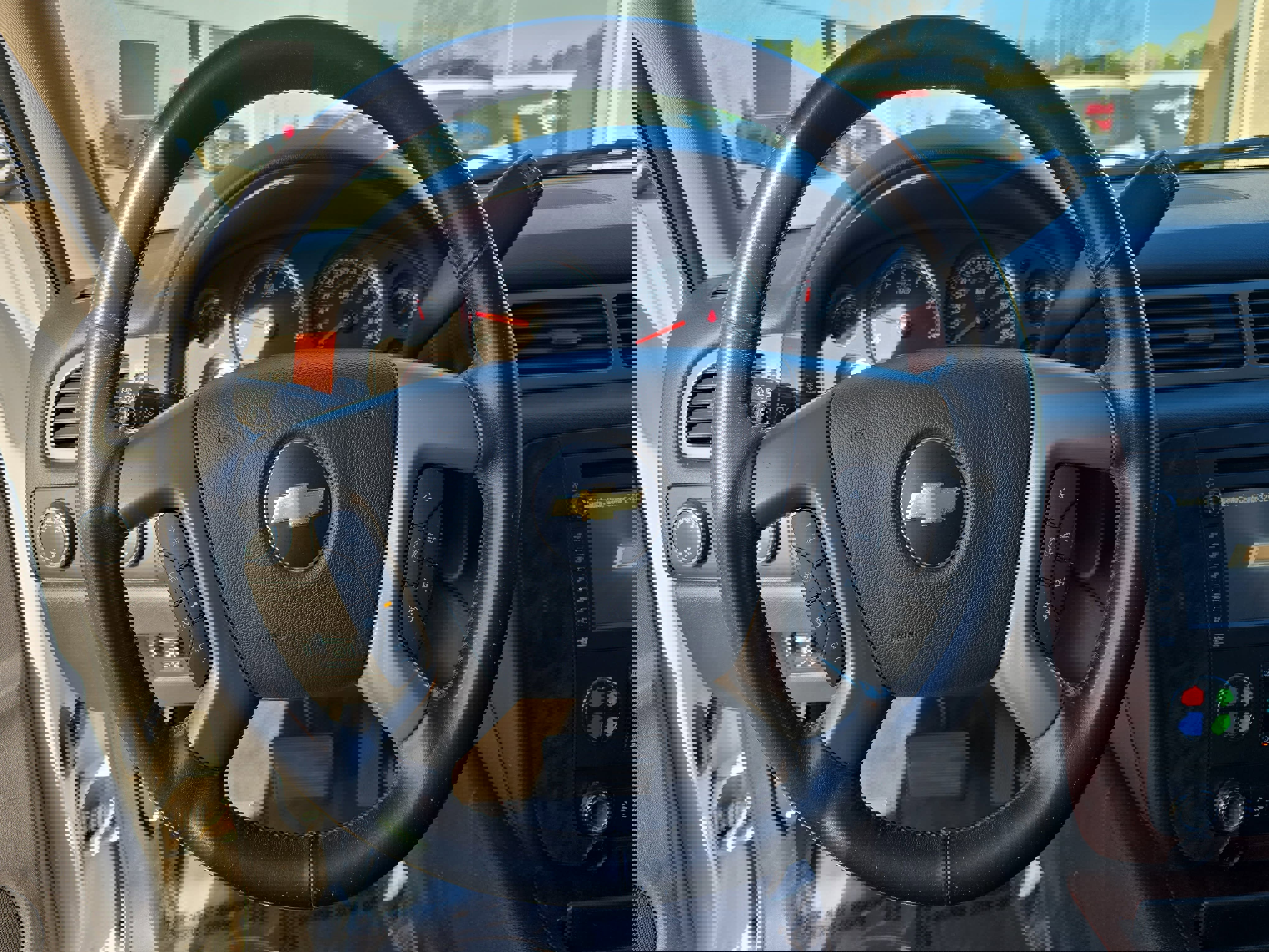 Used 2013 Chevrolet Tahoe LTZ image 18