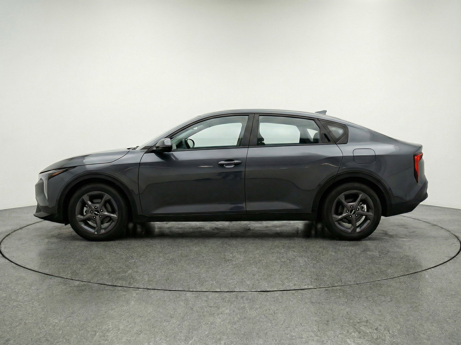 Used 2025 Kia K4 FWD image 5