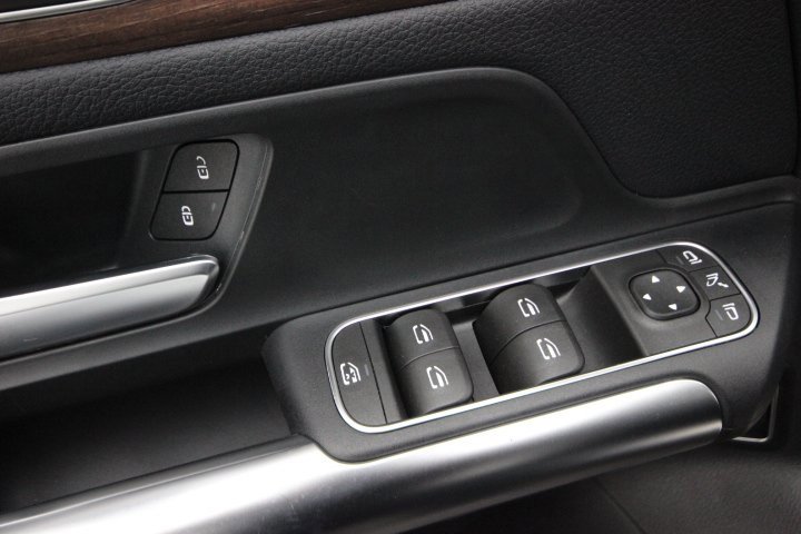 Used 2022 Mercedes-Benz GLA 250 4MATIC image 13