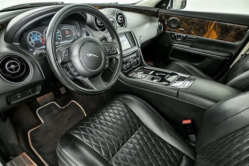 Used 2016 Jaguar XJ L Portfolio AWD/4WD image 16
