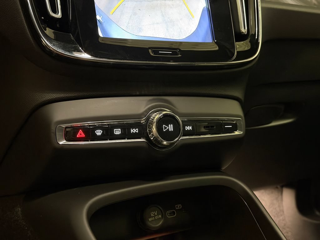Certified 2024 Volvo XC40 Recharge Ultimate w/ Protection Package Premier AWD/4WD image 18