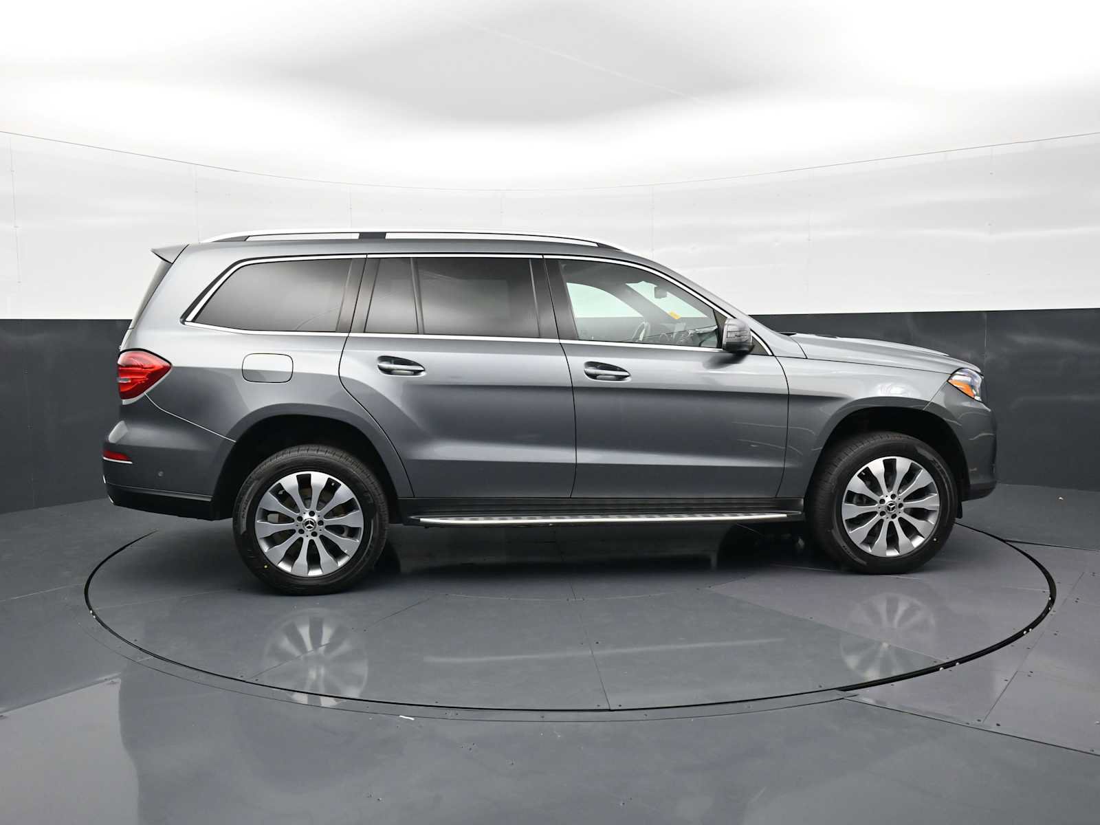Used 2019 Mercedes-Benz GLS 450 4MATIC image 4