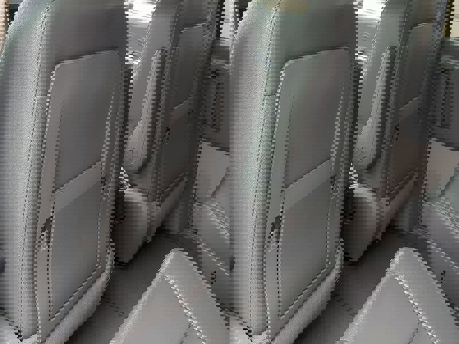 Used 2008 Chrysler Town & Country Touring image 18