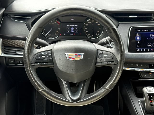 Used 2019 Cadillac XT4 Sport w/ Cold Weather Package FWD image 15