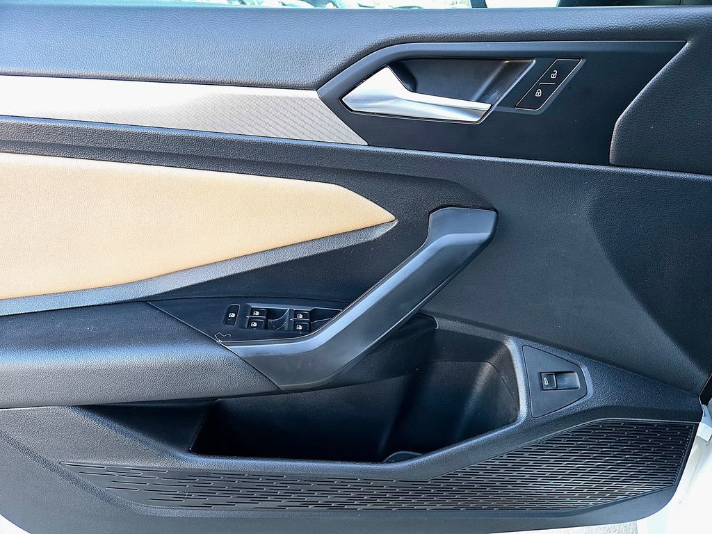 Used 2019 Volkswagen Jetta SE image 27