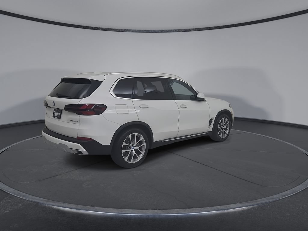 Used 2025 BMW X5 xDrive50e AWD/4WD image 16