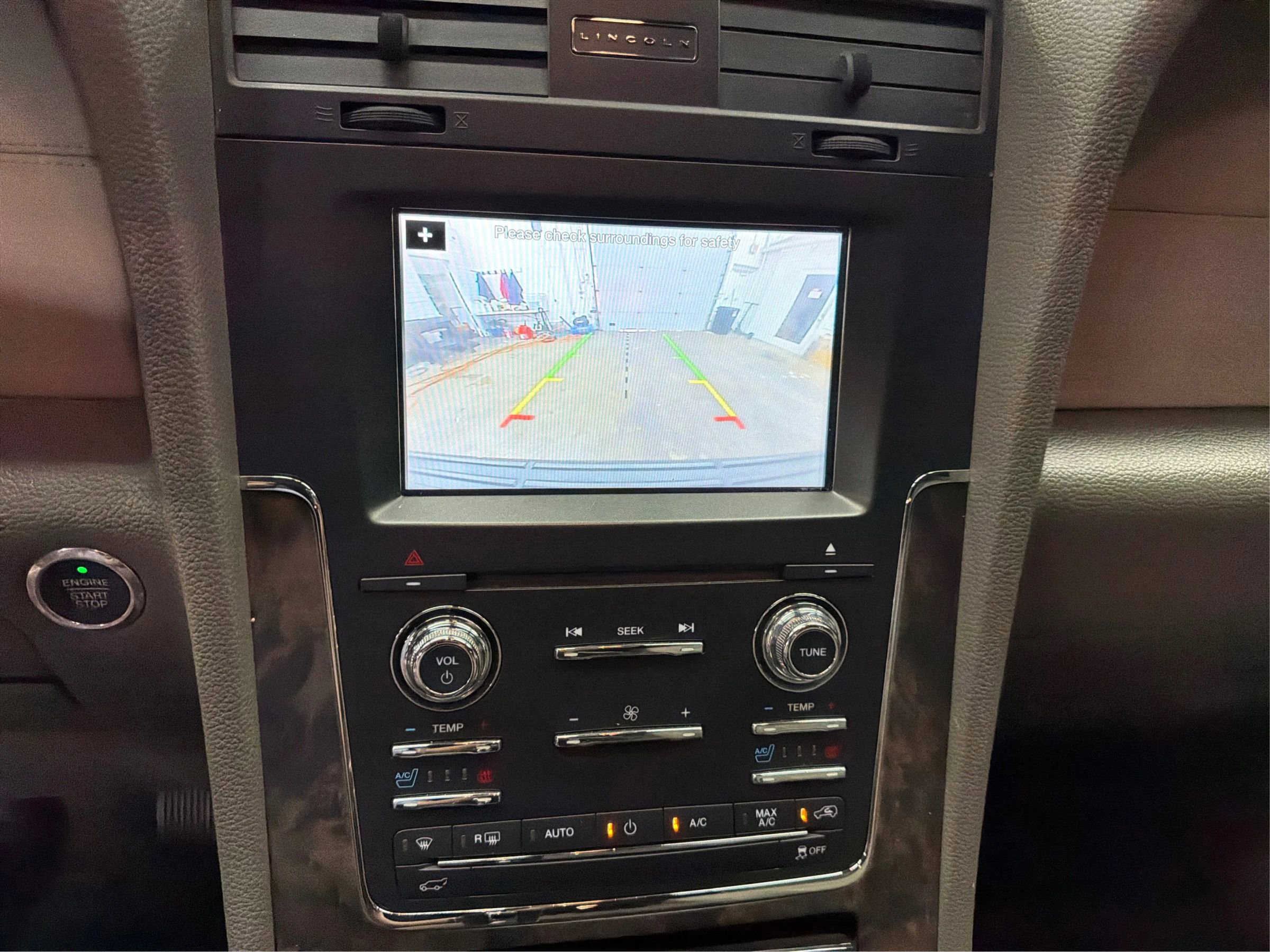 Used 2016 Lincoln Navigator L Select RWD image 22