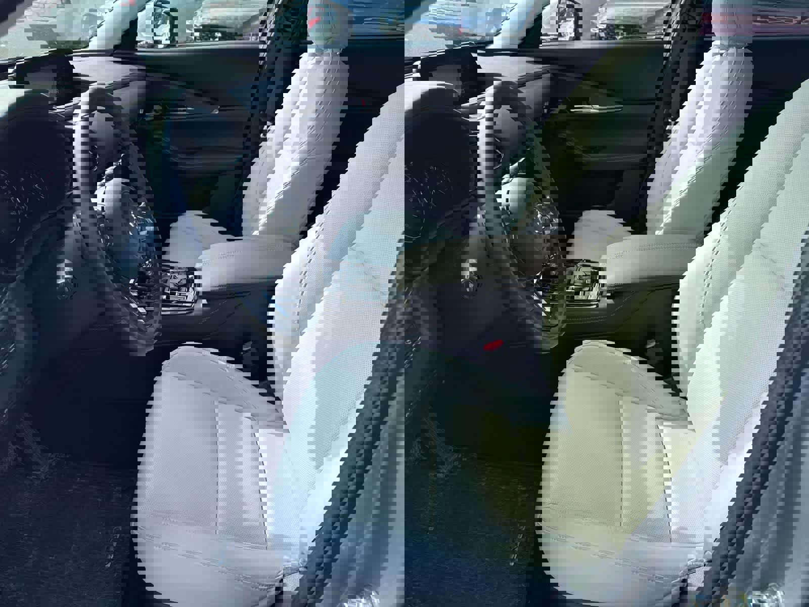 Used 2021 MAZDA CX-30 AWD 2.5 S w/ Premium Package image 14