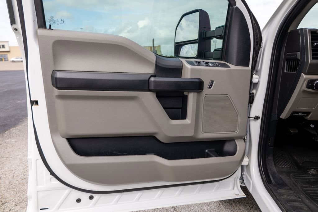 Used 2019 Ford F350 XL w/ Power Equipment Group image 18