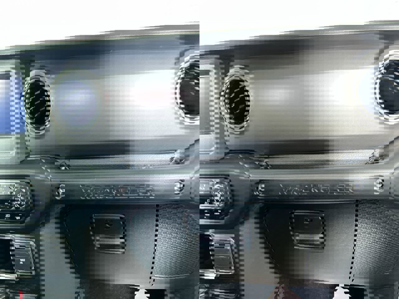 Used 2023 Jeep Wrangler Sport image 31