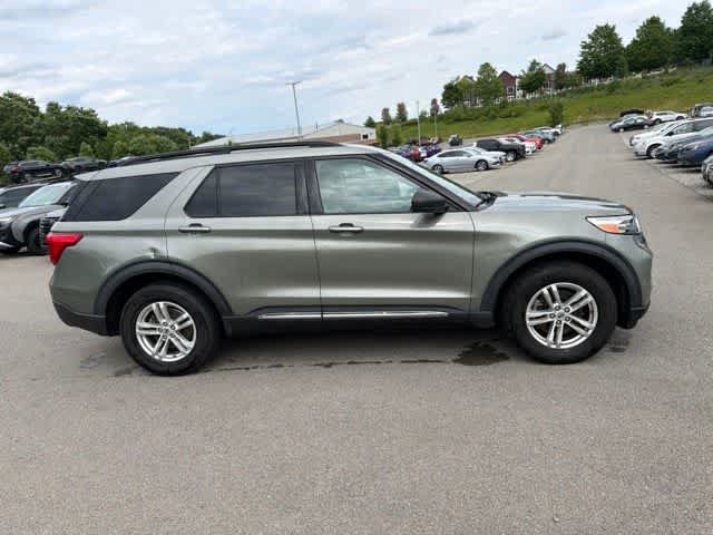 Used 2020 Ford Explorer XLT w/ Equipment Group 202A AWD/4WD image 6