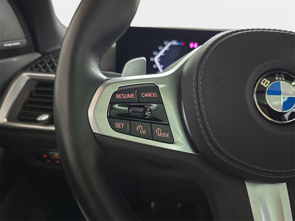 Used 2023 BMW X7 xDrive40i w/ M Sport Package image 21