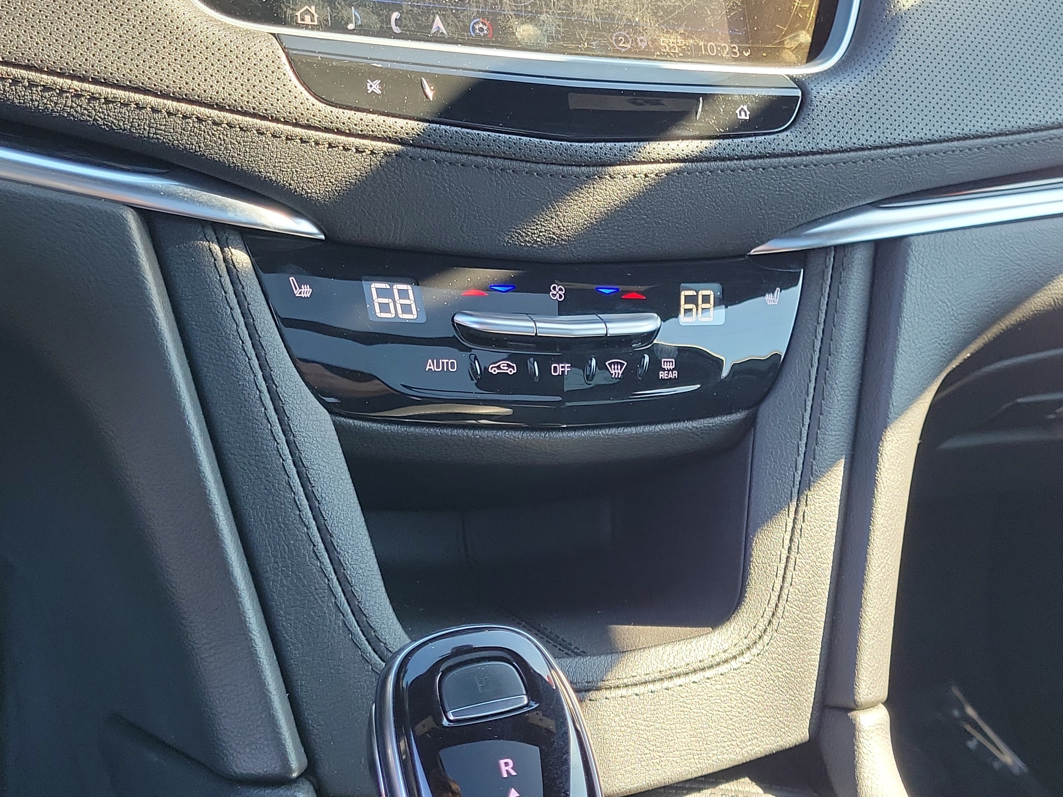 Used 2025 Cadillac XT5 Premium Luxury AWD/4WD image 27