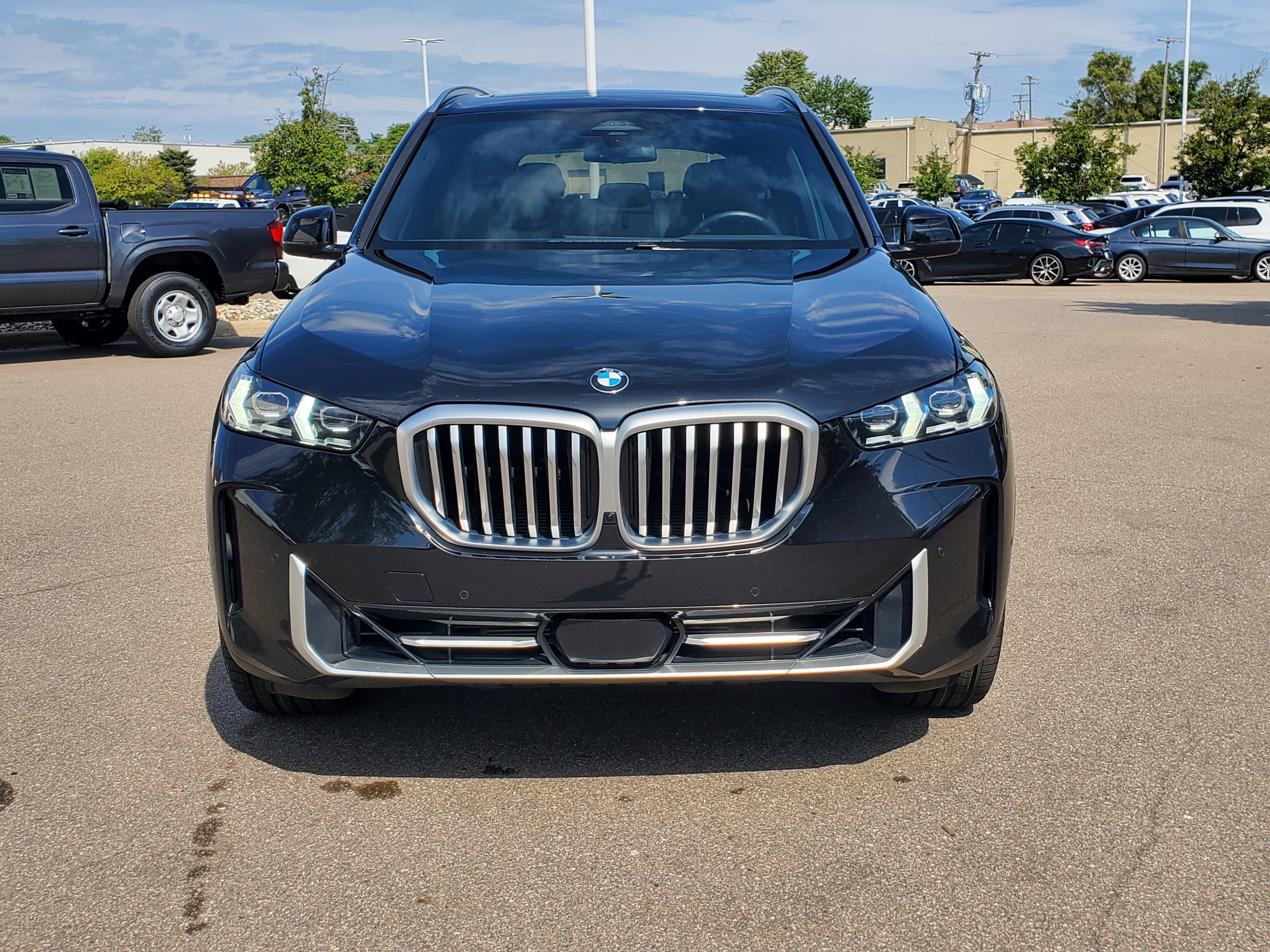 Certified 2024 BMW X5 xDrive40i w/ Premium Package AWD/4WD image 8