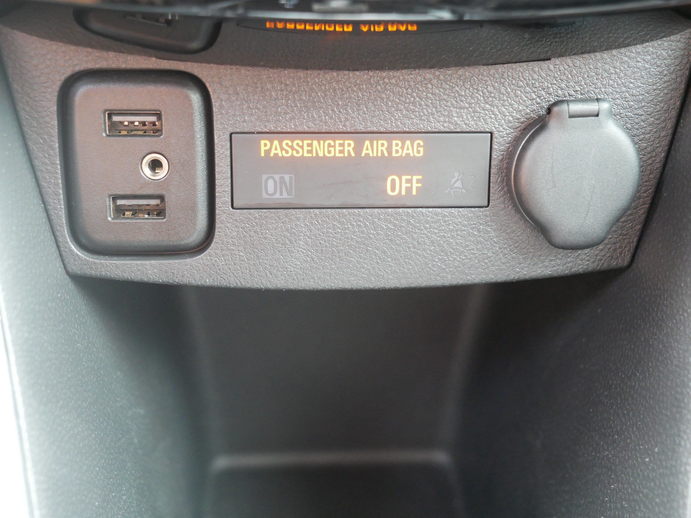 Used 2020 Chevrolet Trax Premier AWD/4WD image 31