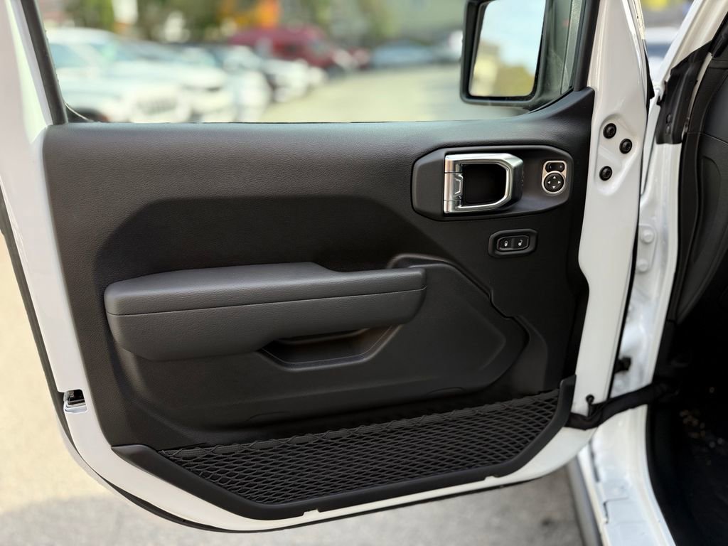 New 2026 Jeep Wrangler Rubicon w/ Safety Group AWD/4WD image 18