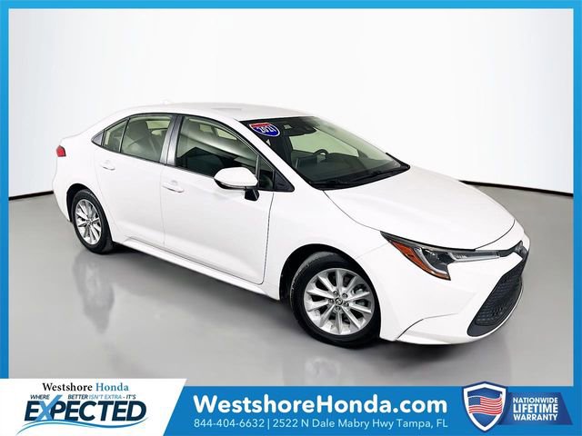 Used 2021 Toyota Corolla LE w/ LE Convenience Package FWD image 1
