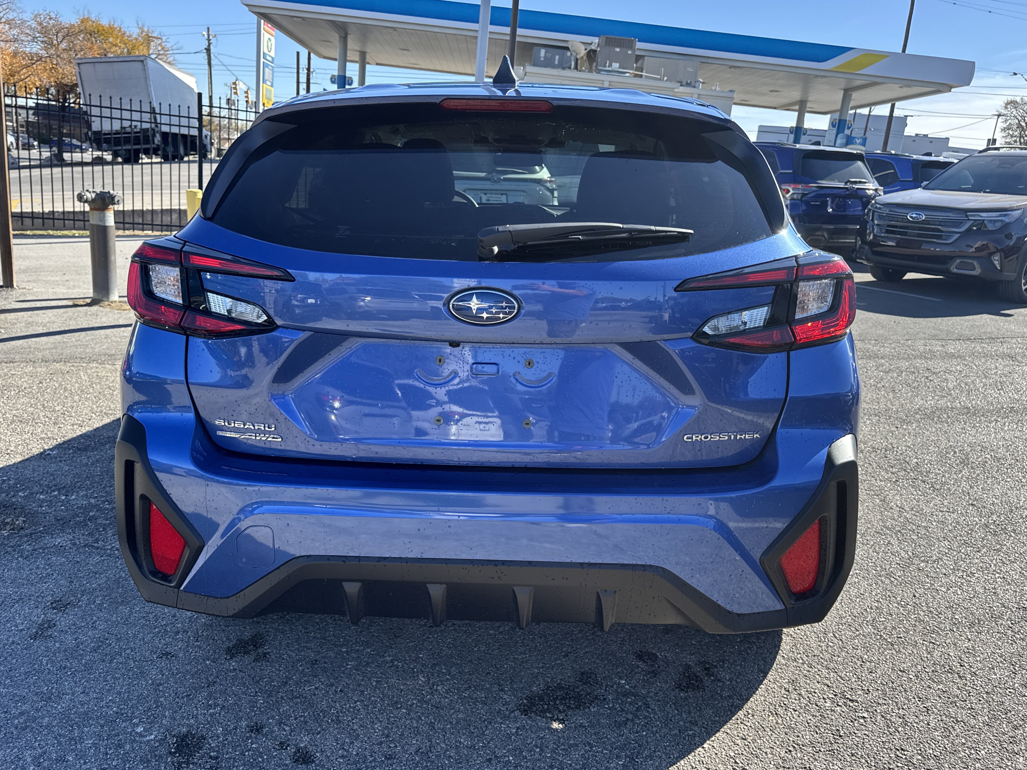 Certified 2025 Subaru Crosstrek 2.0i image 4