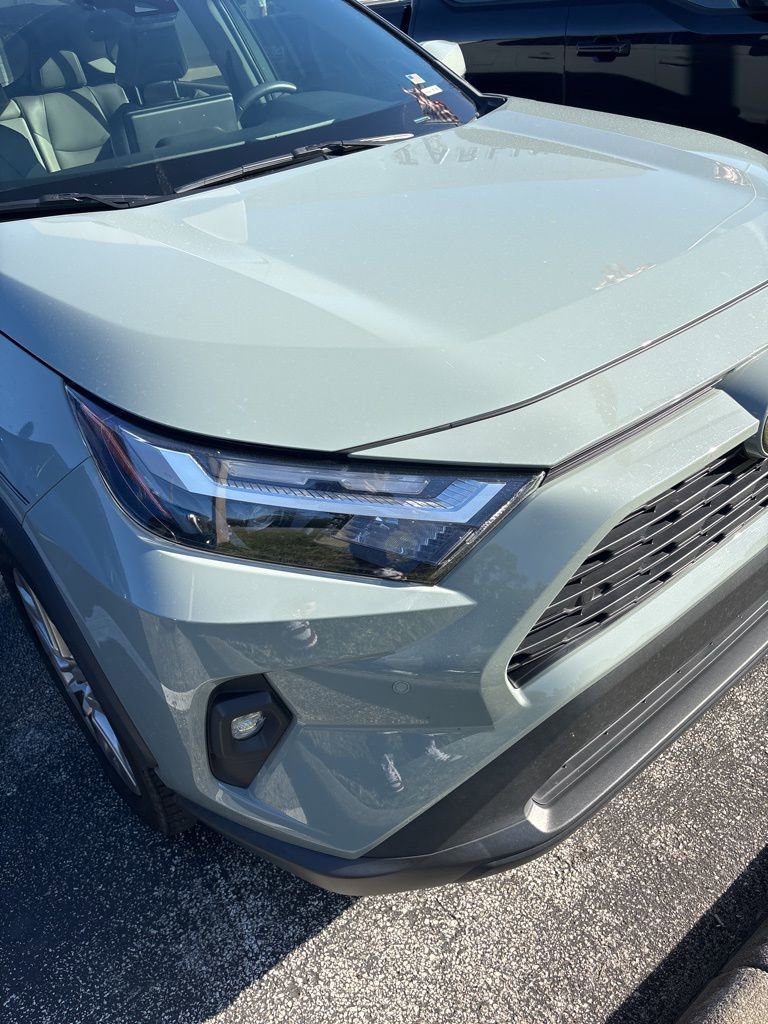 Used 2023 Toyota RAV4 XLE Premium image 16